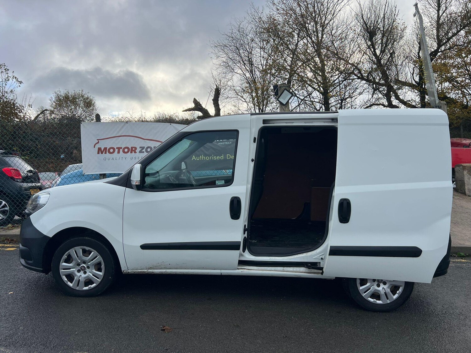 Used Fiat Doblo 2017 for sale - 76742727: Photo 10