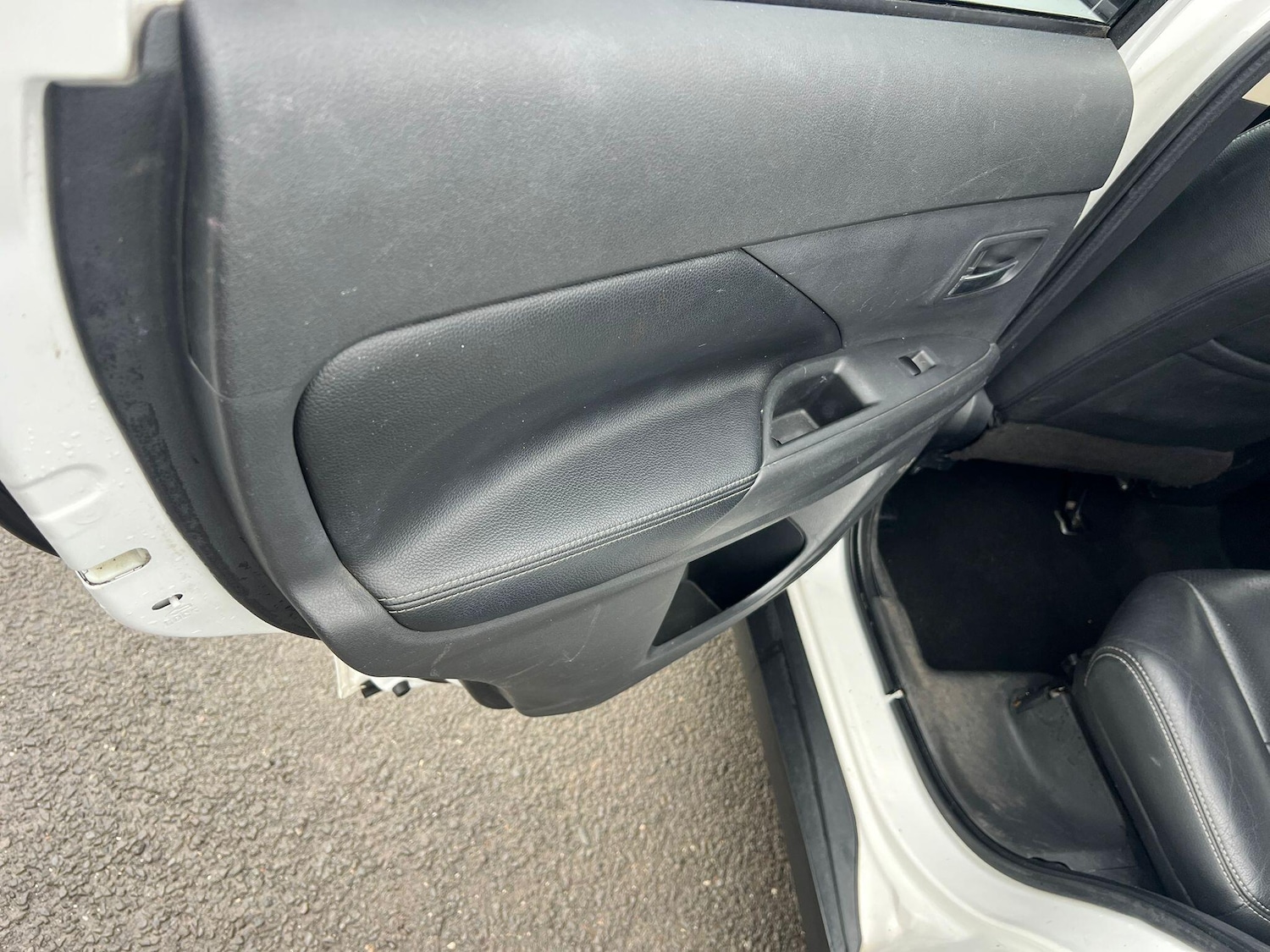 Used Mitsubishi Outlander 2014 for sale - 77468479: Photo 16