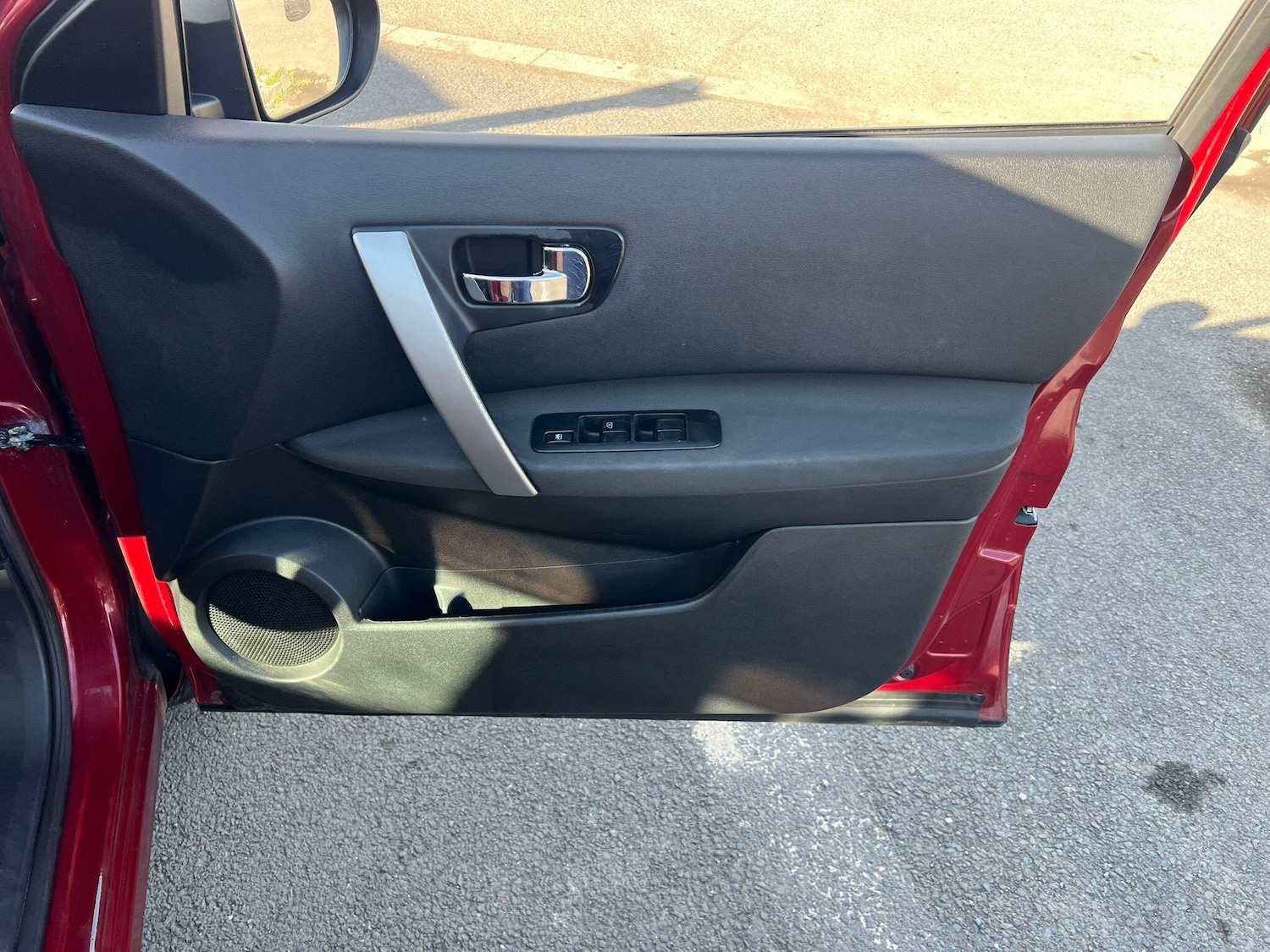 Used Nissan Qashqai 2010 for sale - 76824478: Photo 17