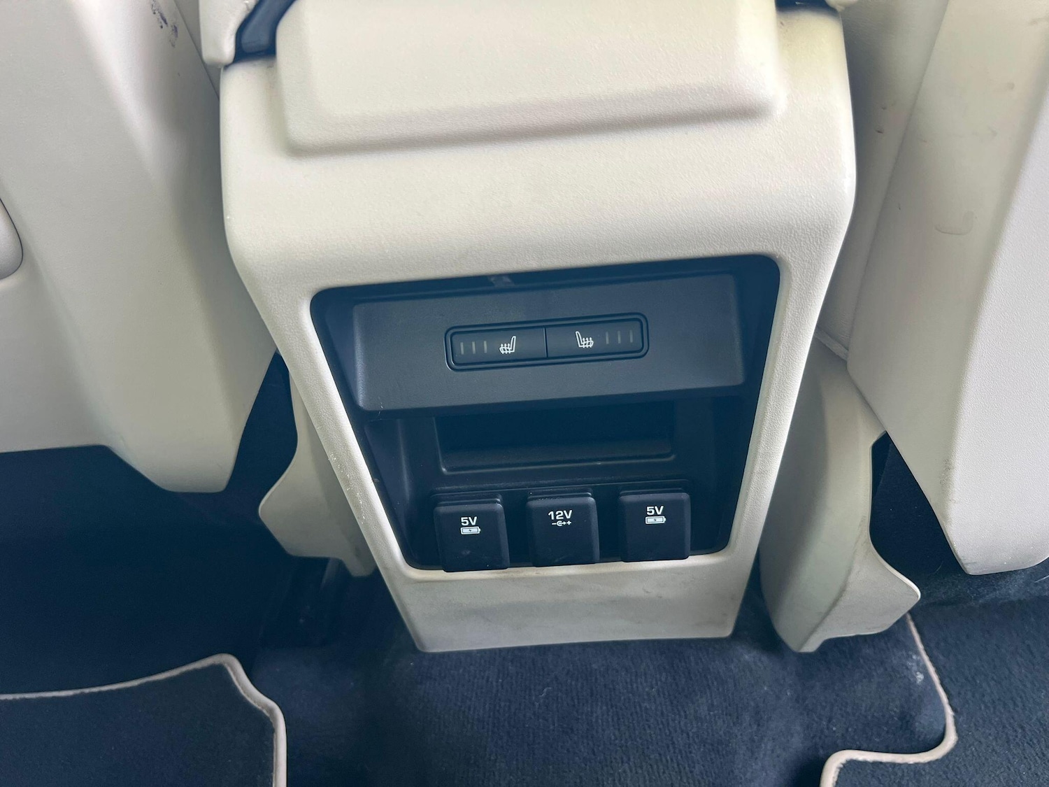 Used Land Rover Discovery Sport 2016 for sale - 77633028: Photo 16