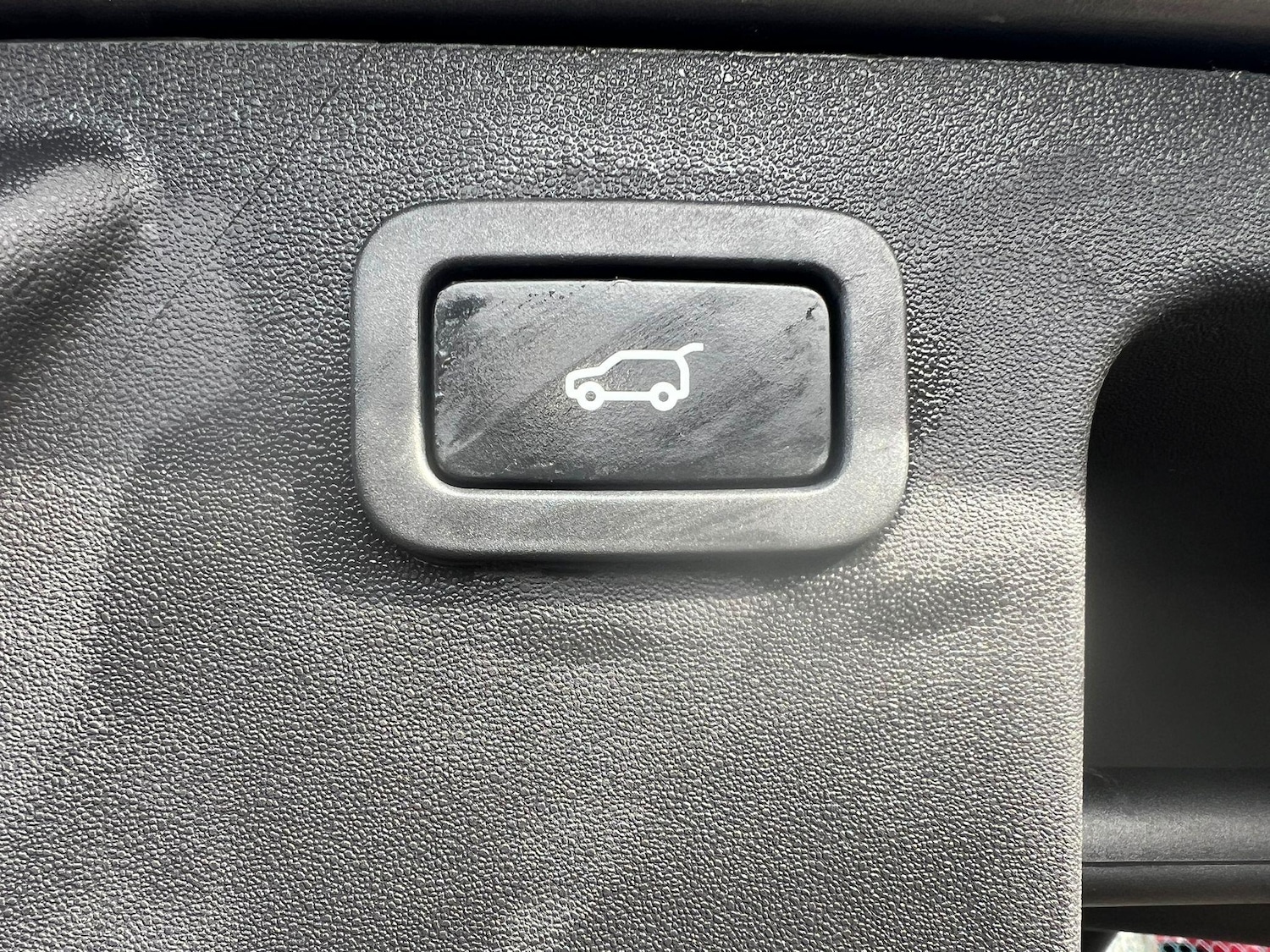 Used Land Rover Discovery Sport 2016 for sale - 77633028: Photo 17