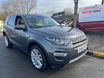 Used Land Rover Discovery Sport 2016 for sale - 77633028: Photo