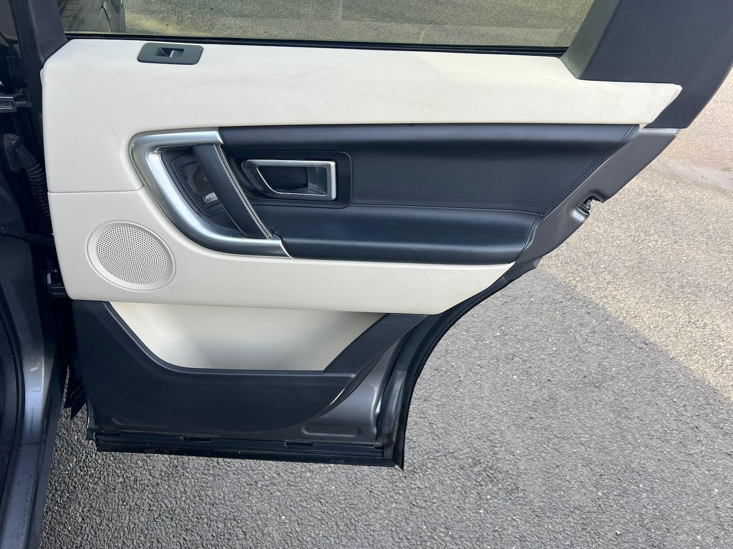 Used Land Rover Discovery Sport 2016 for sale - 77633028: Photo 20