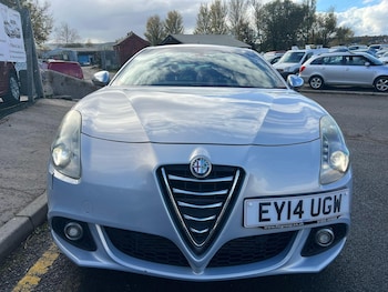 Used Alfa Romeo Giulietta 2014 for sale - 76742573: Photo