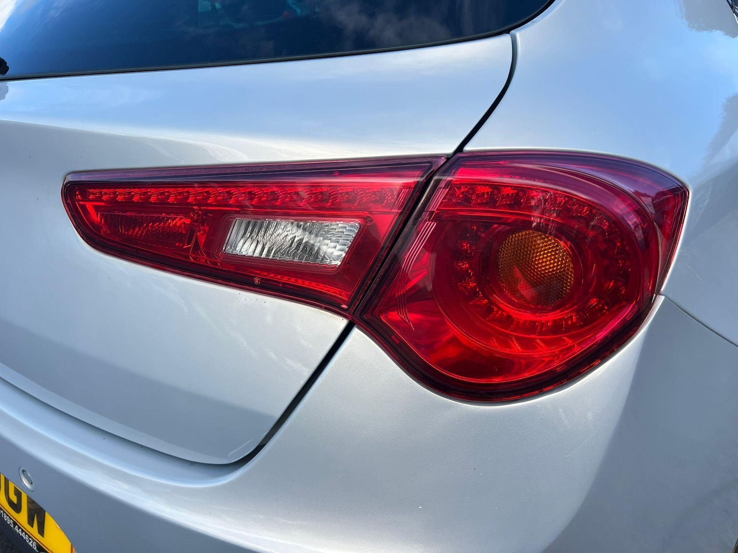 Used Alfa Romeo Giulietta 2014 for sale - 76742573: Photo 30