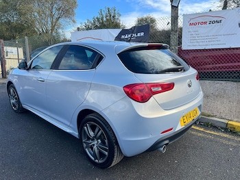 Used Alfa Romeo Giulietta 2014 for sale - 76742573: Photo