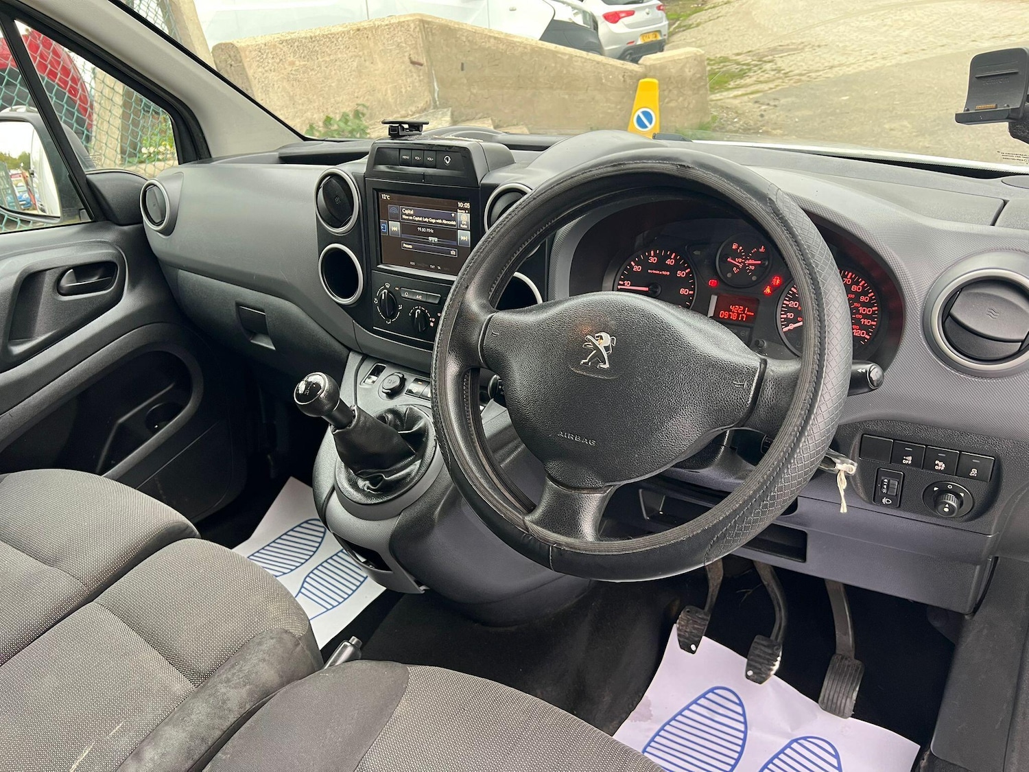 Used Peugeot Partner 2017 for sale - 76825225: Photo 18