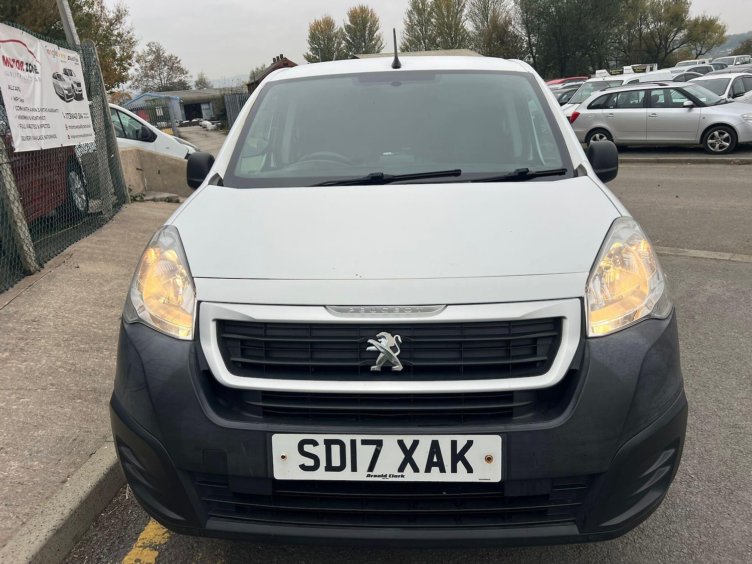 Used Peugeot Partner 2017 for sale - 76825225: Photo 2
