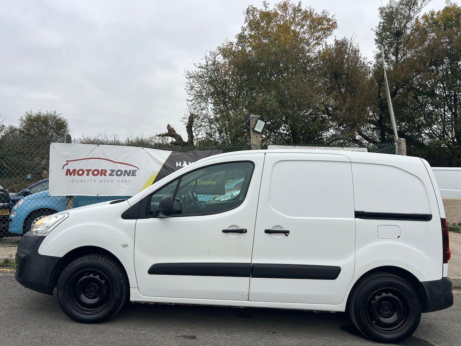 Used Peugeot Partner 2017 for sale - 76825225: Photo 5