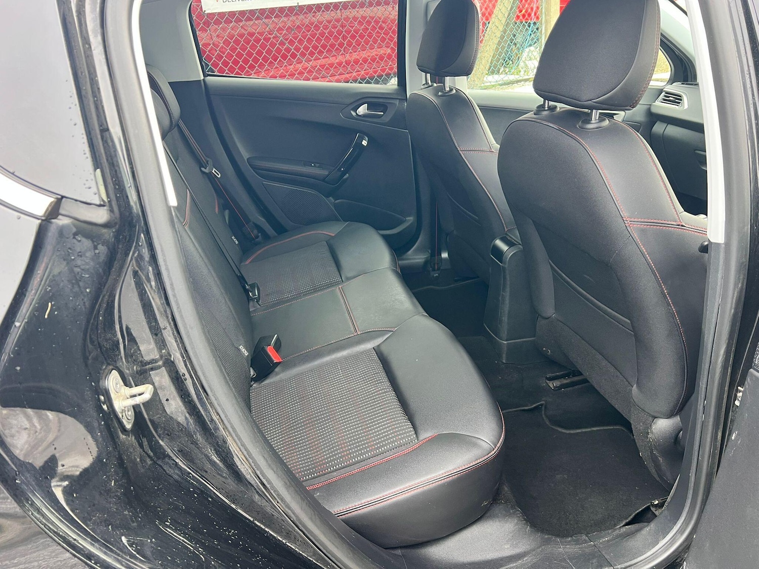 Used Peugeot 208 2016 for sale - 76965517: Photo 13