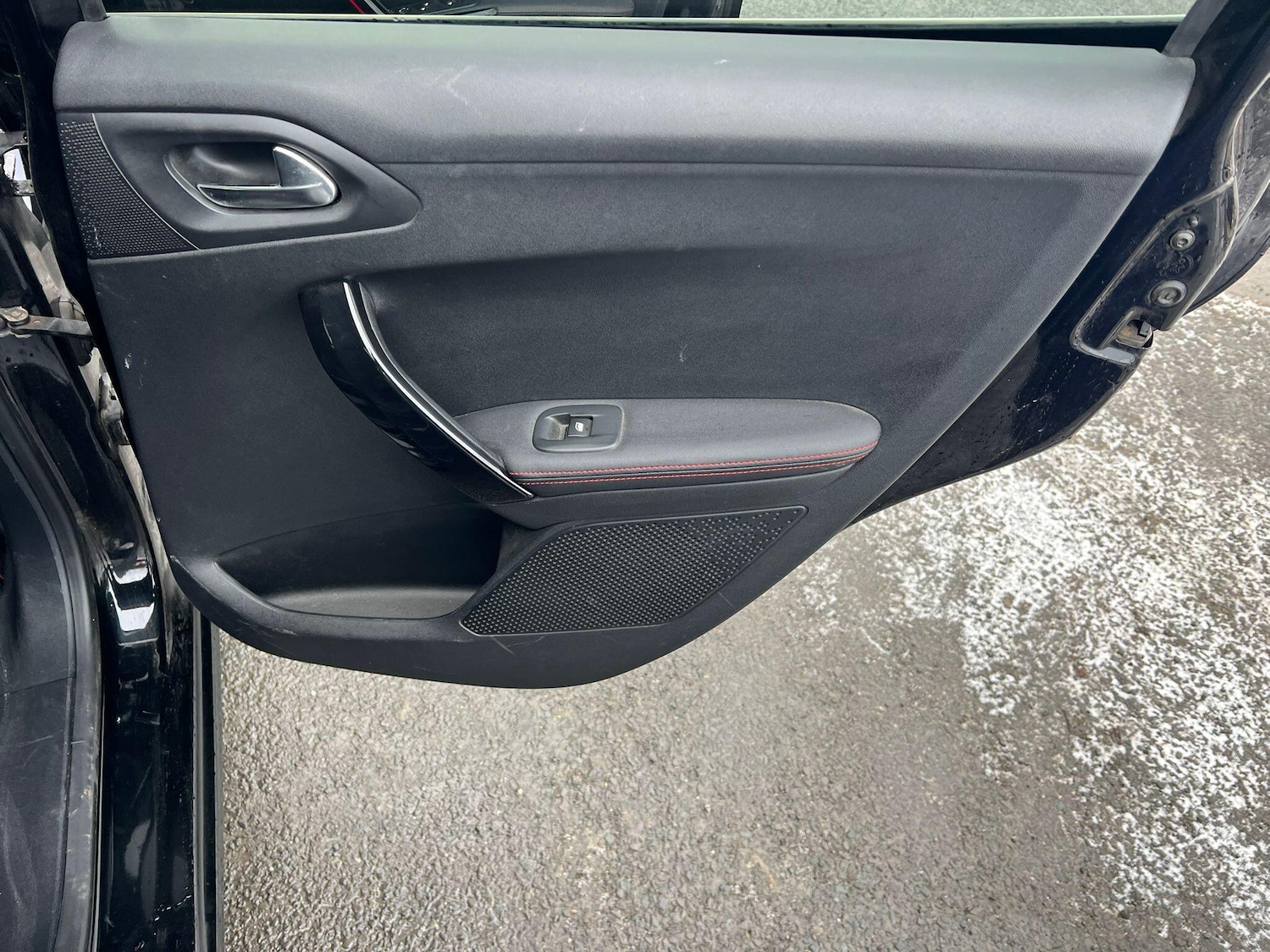 Used Peugeot 208 2016 for sale - 76965517: Photo 17