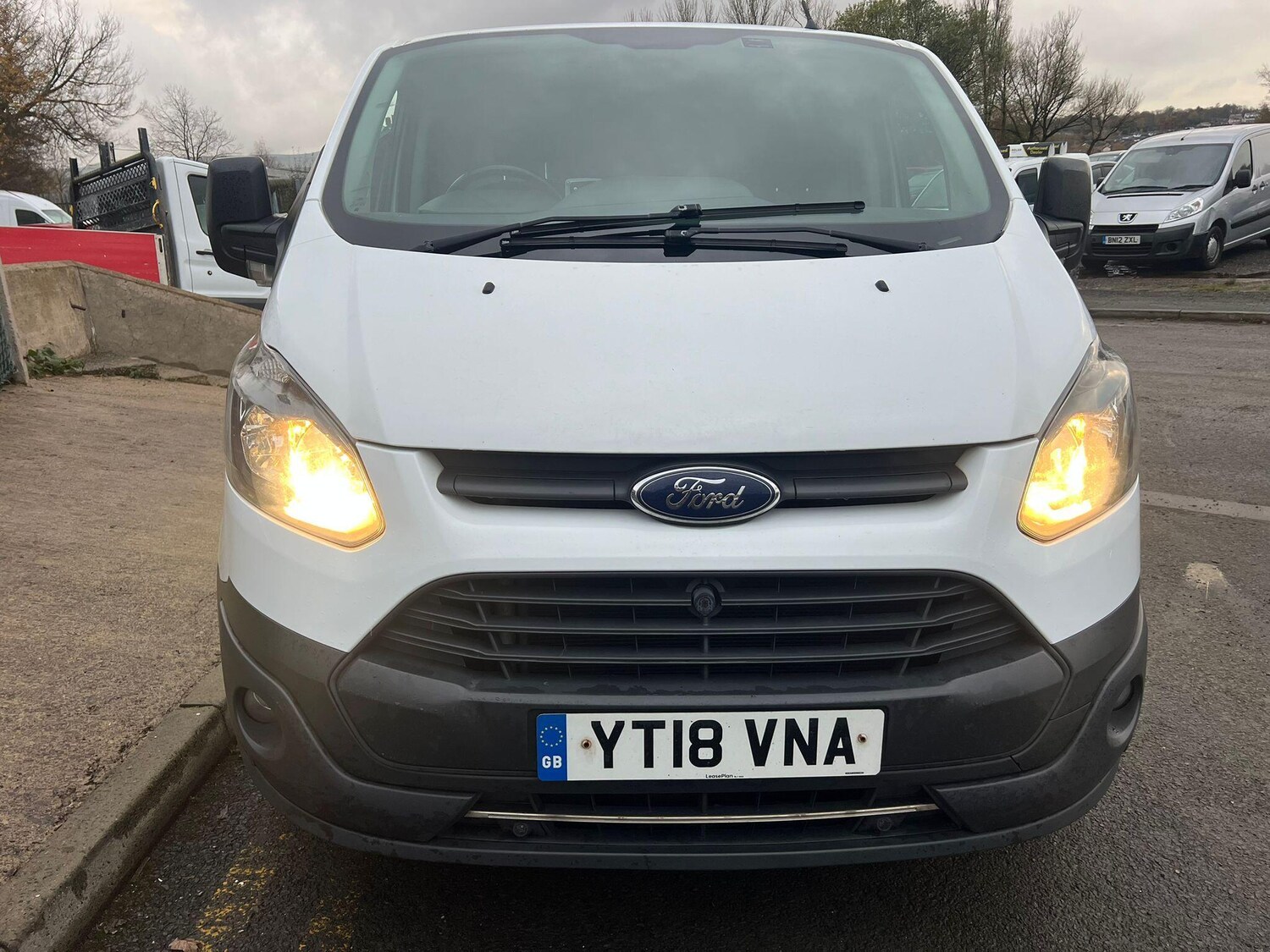 Used Ford Transit Custom 2018 for sale - 76743202: Photo 9