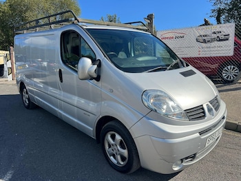 Renault Trafic feature image