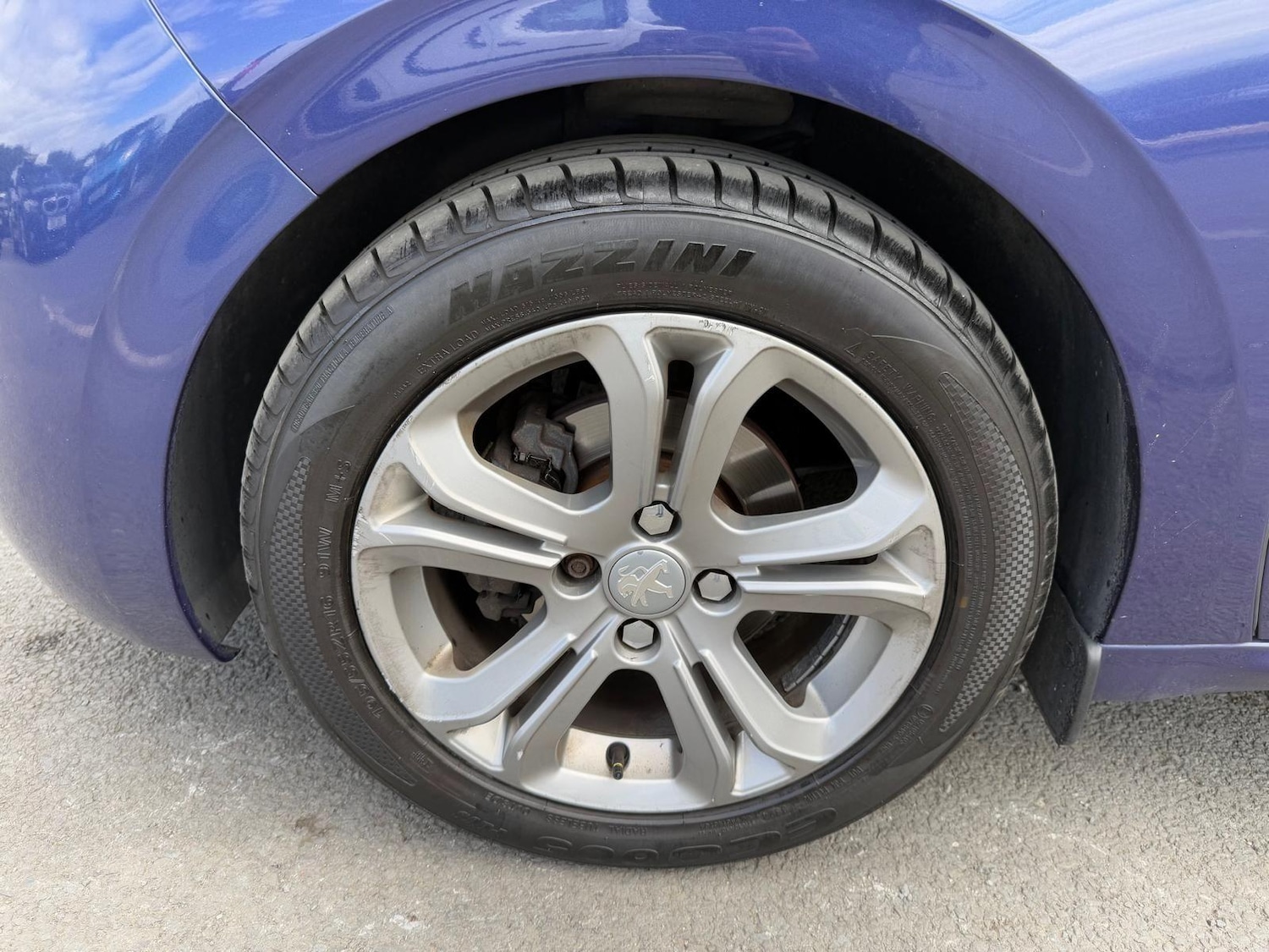 Used Peugeot 208 2014 for sale - 76743030: Photo 14