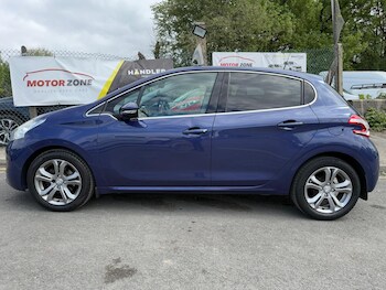 Used Peugeot 208 2014 for sale - 76743030: Photo