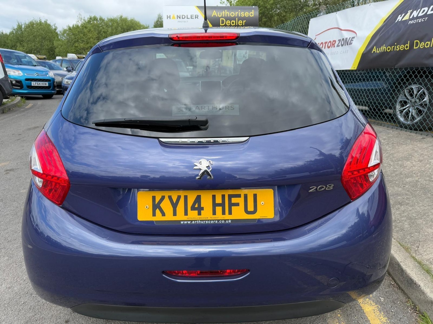 Used Peugeot 208 2014 for sale - 76743030: Photo 5