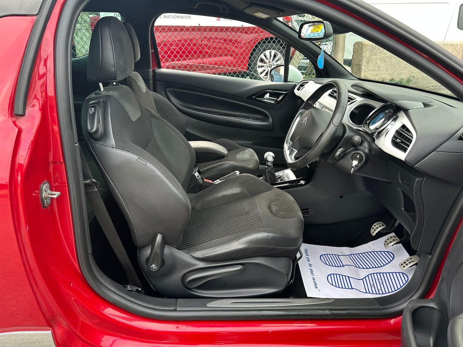 Used Citroen DS3 2015 for sale - 76743439: Photo 11