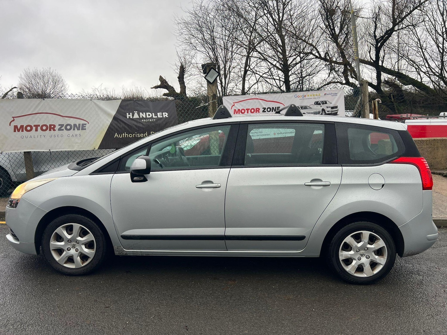 Used Peugeot 5008 2010 for sale - 77321053: Photo 2