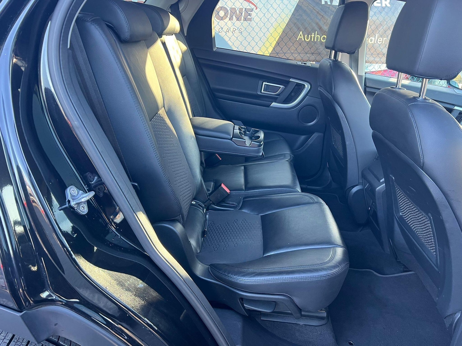 Used Land Rover Discovery Sport 2016 for sale - 76823792: Photo 18