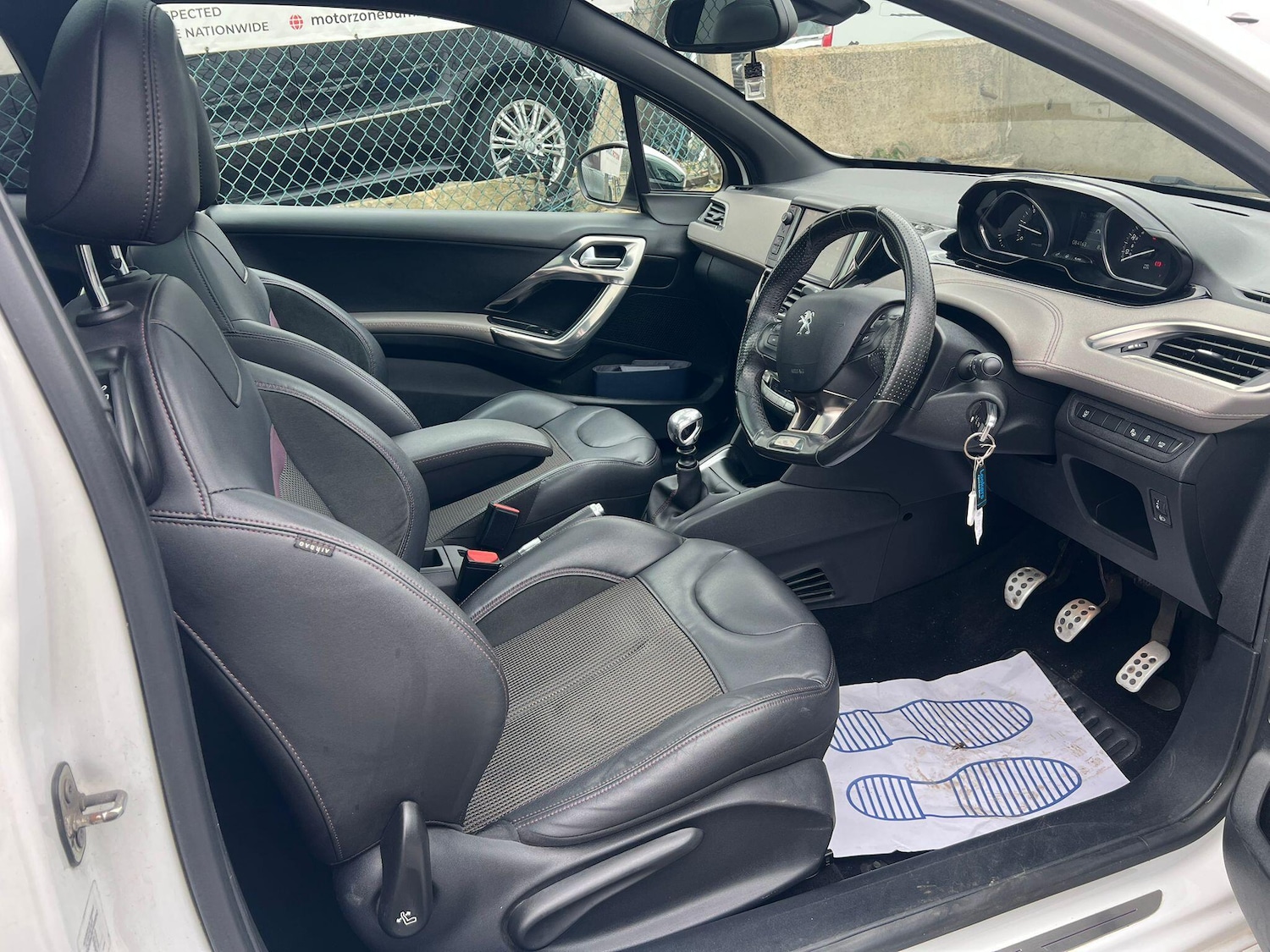 Used Peugeot 208 for sale - 77852993: Photo 12