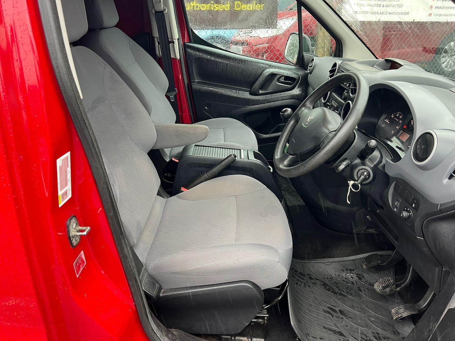 Used Peugeot Partner 2015 for sale - 76823945: Photo 12