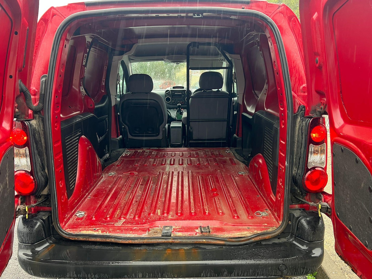 Used Peugeot Partner 2015 for sale - 76823945: Photo 22