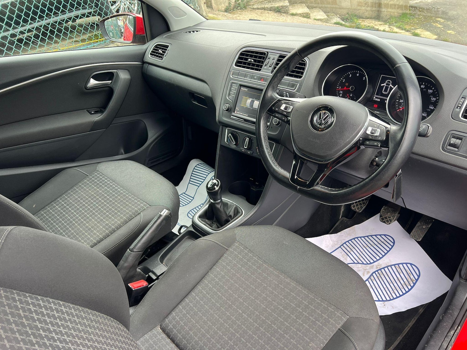 Used Volkswagen Polo 2015 for sale - 77883144: Photo 12