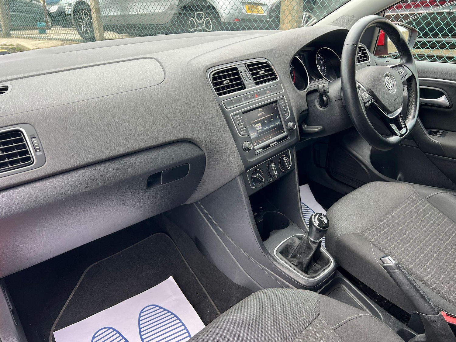 Used Volkswagen Polo 2015 for sale - 77883144: Photo 14