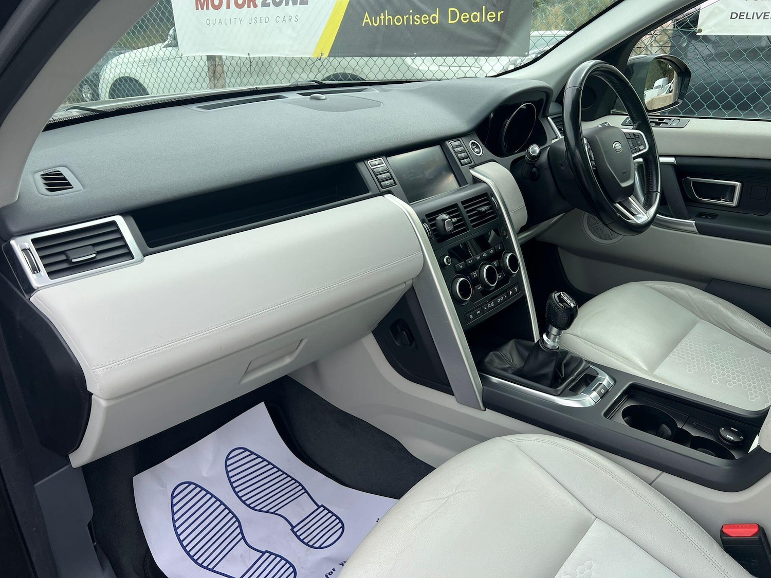 Used Land Rover Discovery Sport 2017 for sale - 76743196: Photo 12