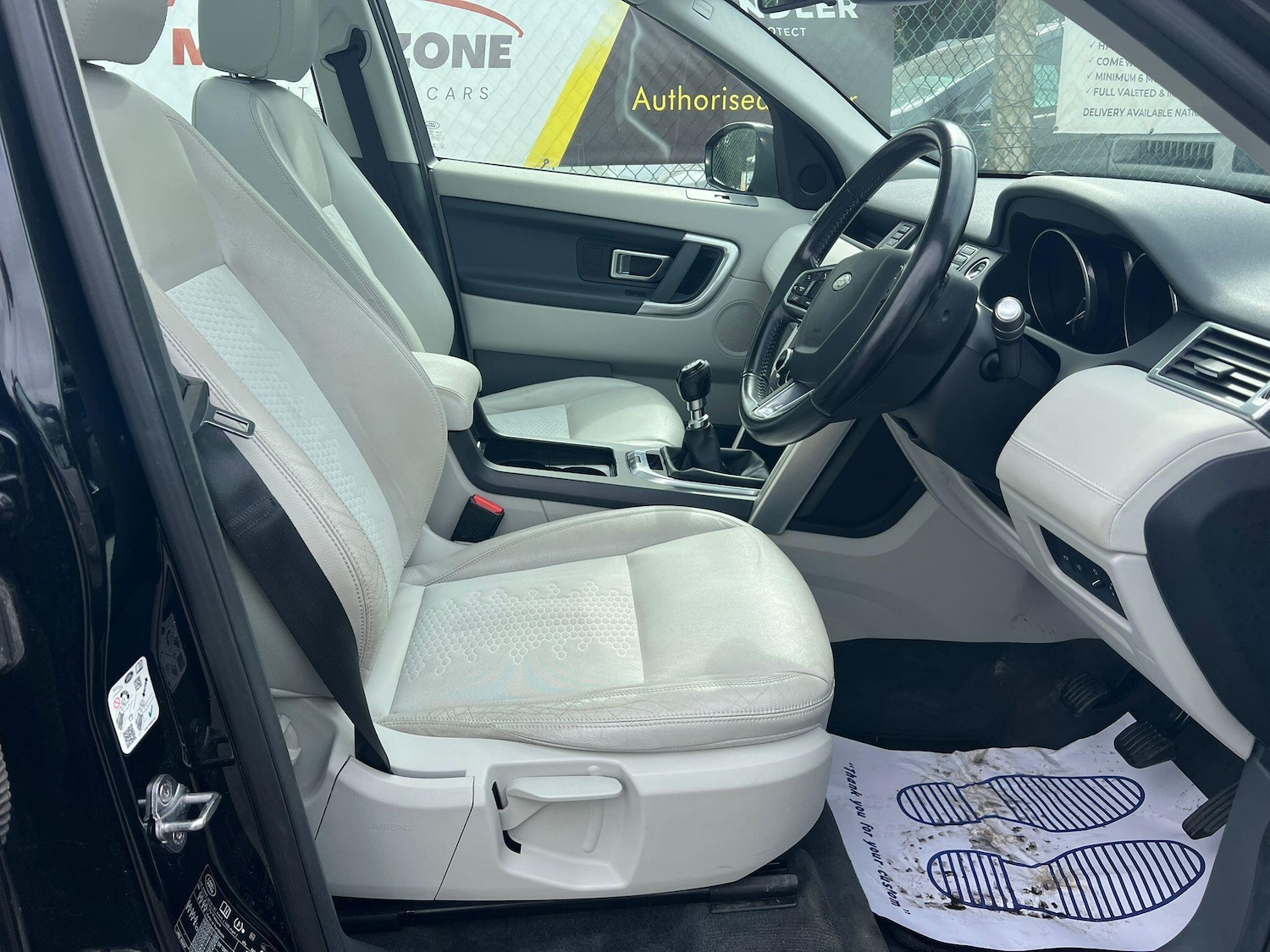 Used Land Rover Discovery Sport 2017 for sale - 76743196: Photo 14