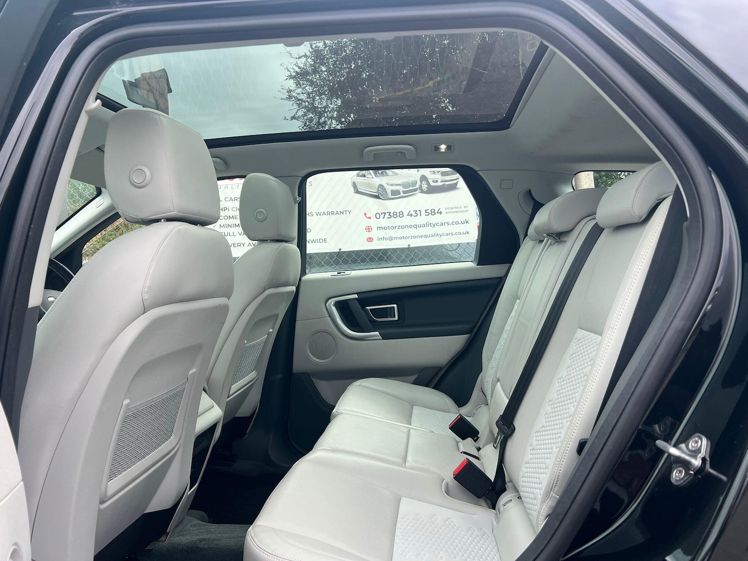 Used Land Rover Discovery Sport 2017 for sale - 76743196: Photo 15