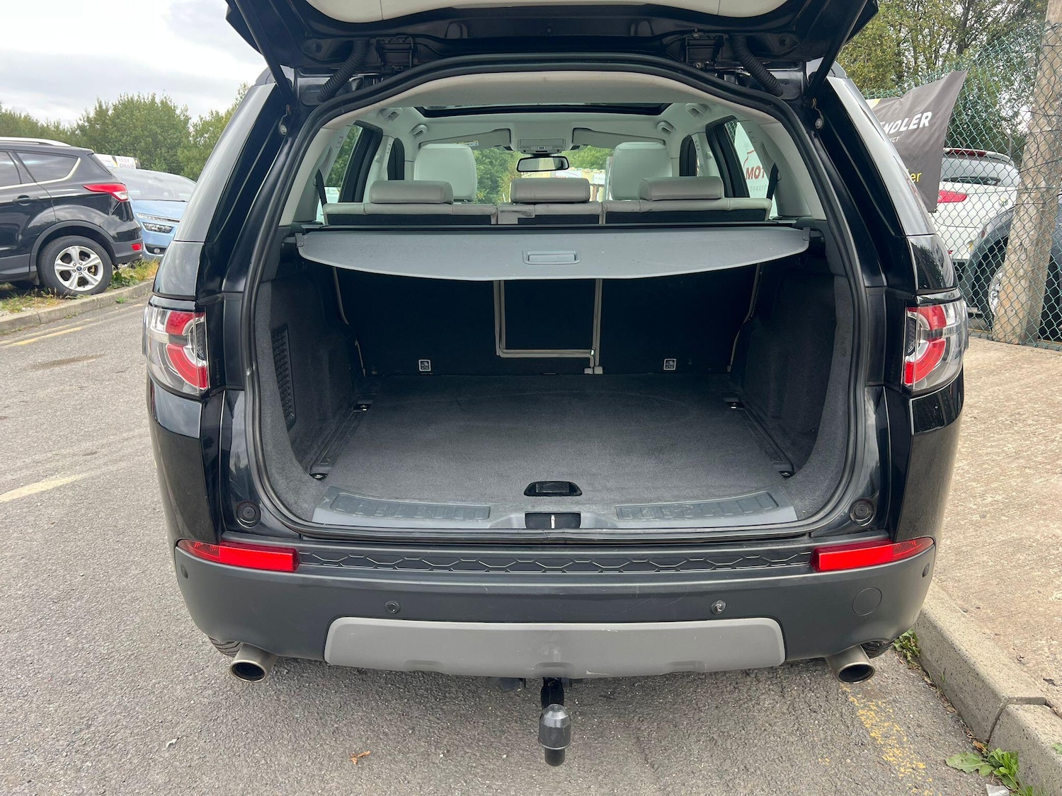 Used Land Rover Discovery Sport 2017 for sale - 76743196: Photo 27