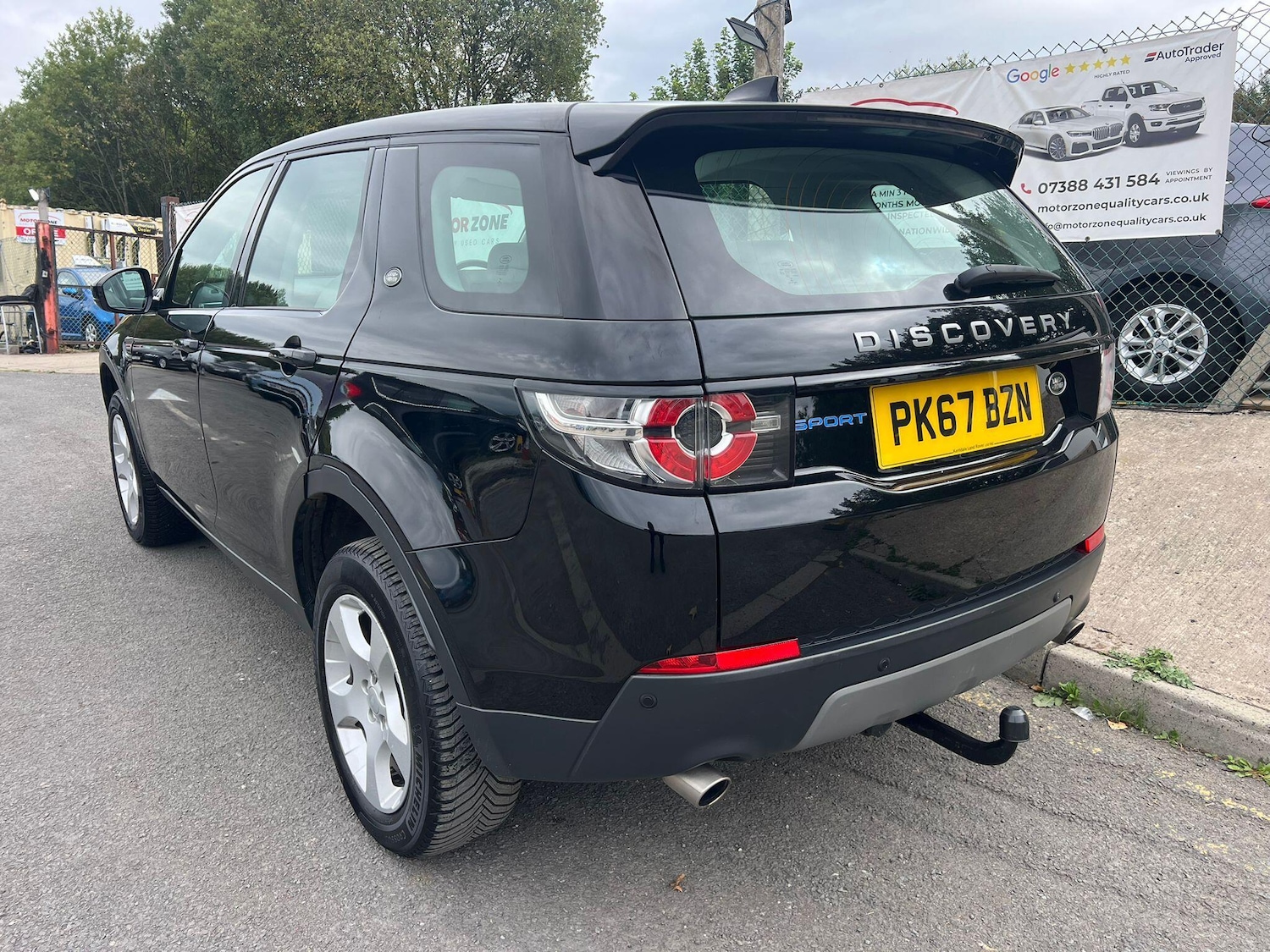 Used Land Rover Discovery Sport 2017 for sale - 76743196: Photo 4