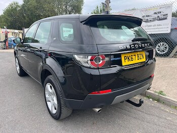 Used Land Rover Discovery Sport 2017 for sale - 76743196: Photo