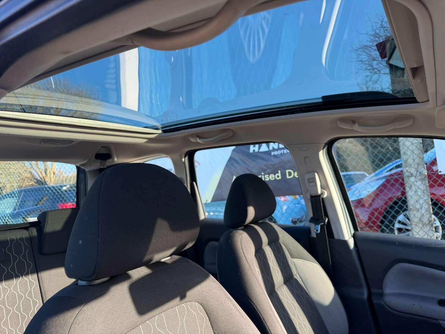 Used Citroen C3 Picasso 2013 for sale - 76824425: Photo 16