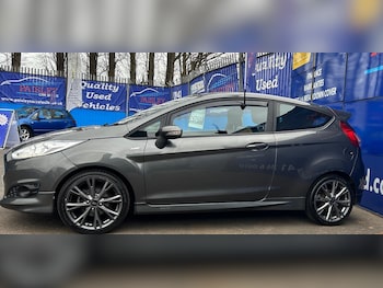 Used Ford Fiesta 2016 for sale - 75609539: Photo