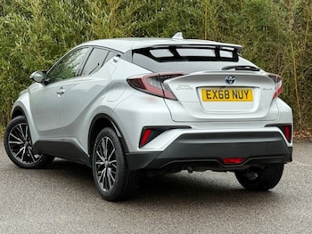 Used Toyota C-HR 2018 for sale - 77498634: Photo