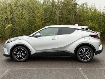 Used Toyota C-HR 2018 for sale - 77498634: Photo
