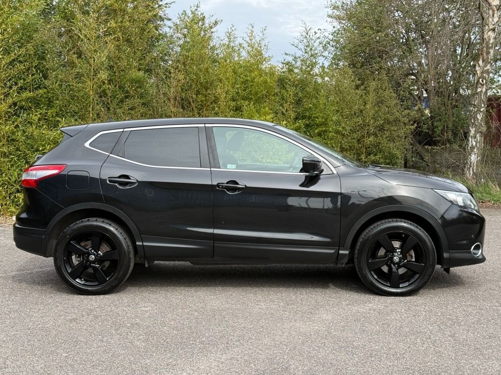 Used Nissan Qashqai 2015 for sale - 78096229: Photo 3