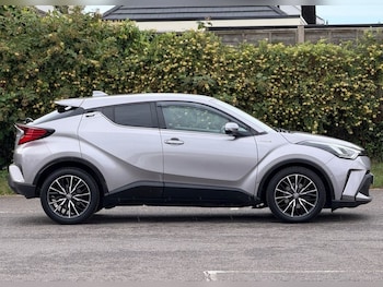 Used Toyota C-HR 2020 for sale - 79254065: Photo