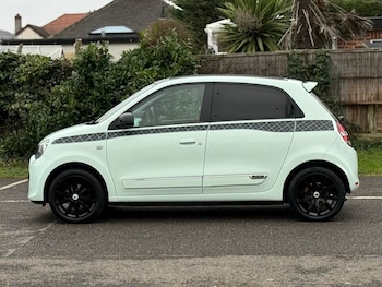 Used Renault Twingo 2018 for sale - 77407657: Photo