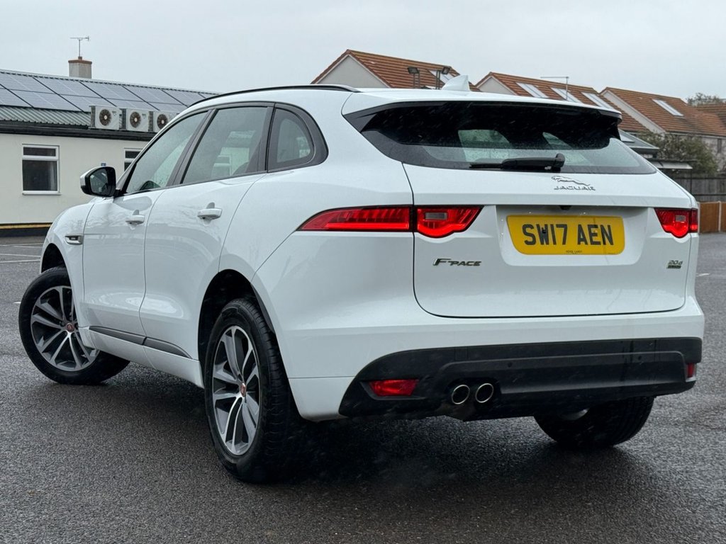 Used Jaguar F-Pace 2017 for sale - 76546898: Photo 2