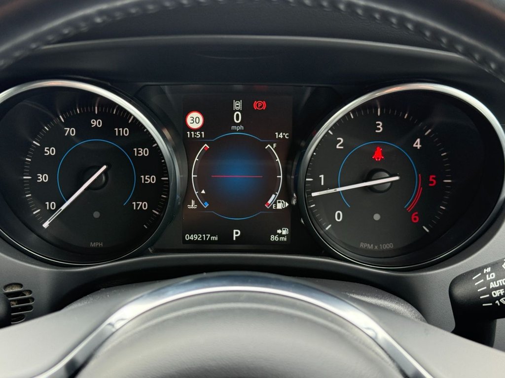 Used Jaguar F-Pace 2017 for sale - 76546898: Photo 20