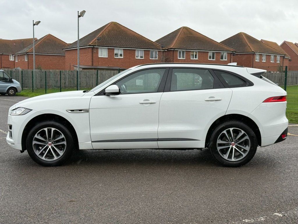 Used Jaguar F-Pace 2017 for sale - 76546898: Photo 4