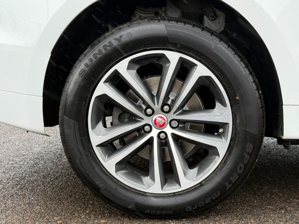 Used Jaguar F-Pace 2017 for sale - 76546898: Photo 41