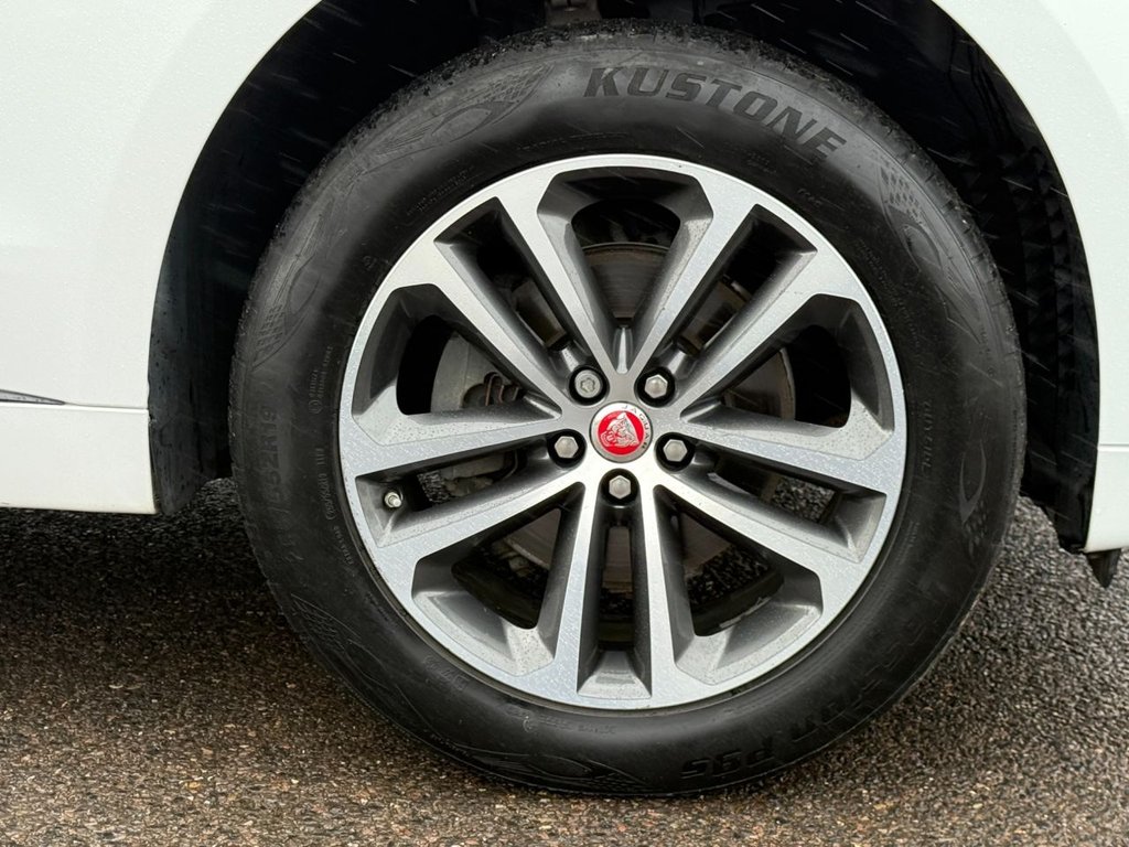 Used Jaguar F-Pace 2017 for sale - 76546898: Photo 42