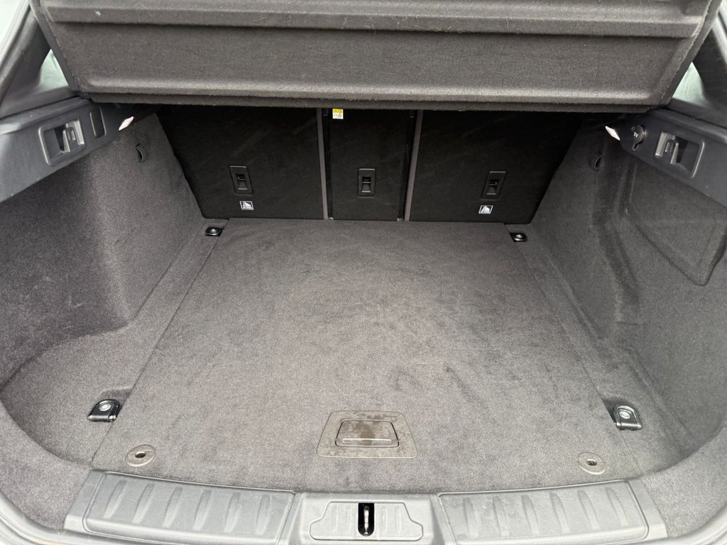 Used Jaguar F-Pace 2017 for sale - 76546898: Photo 45