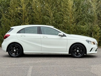 Used Mercedes-Benz A-Class 2017 for sale - 77920004: Photo