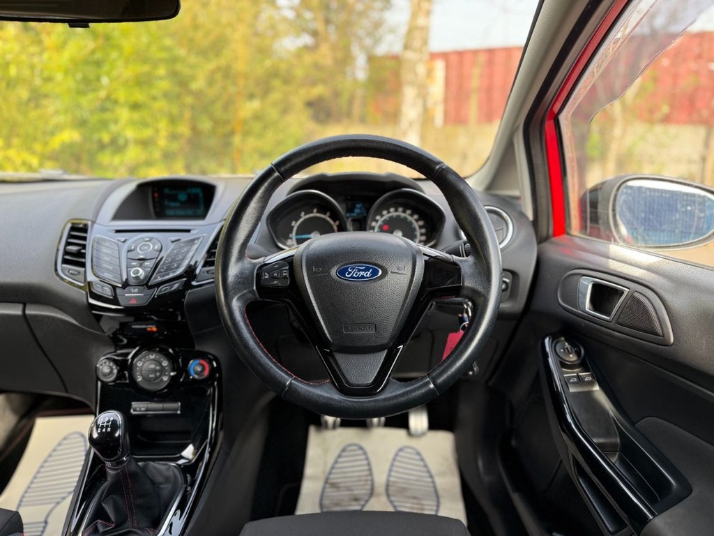 Used Ford Fiesta 2015 for sale - 78056406: Photo 26