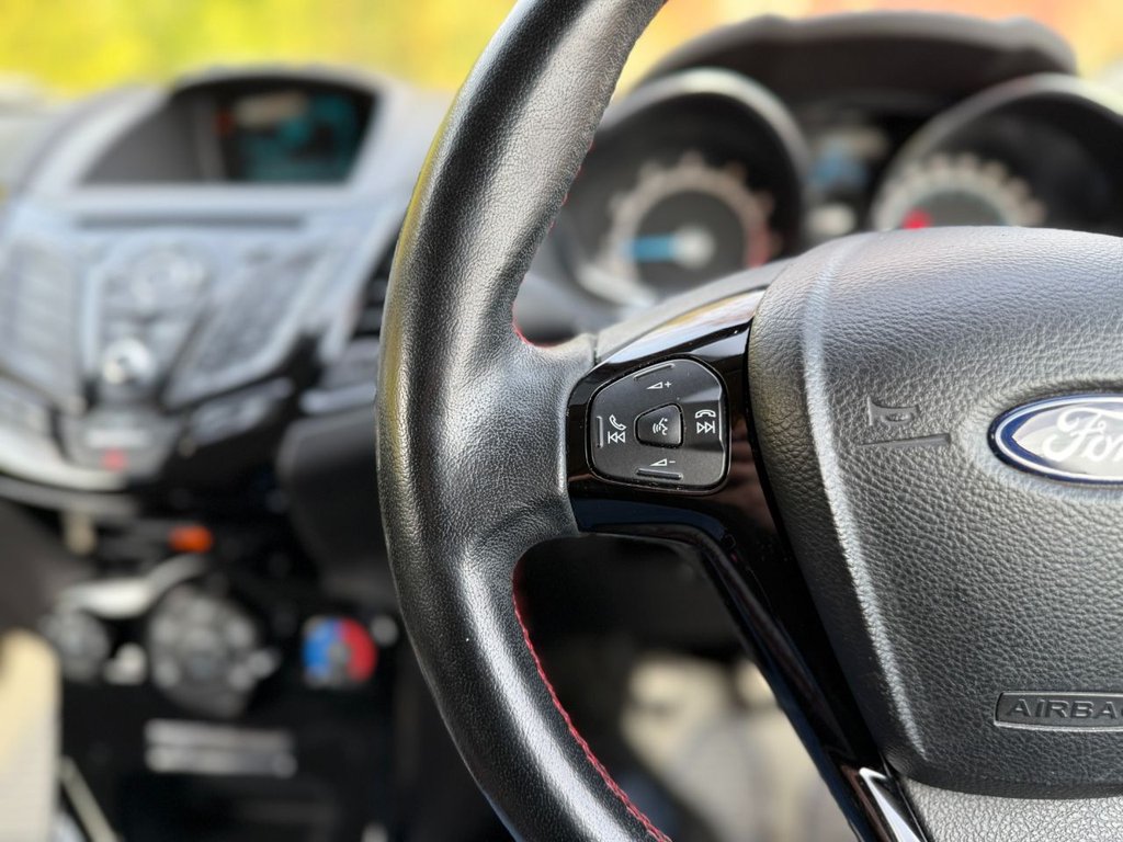 Used Ford Fiesta 2015 for sale - 78056406: Photo 28